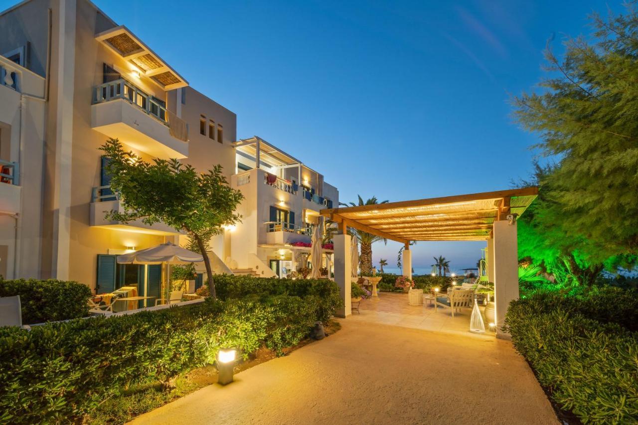 Pyrgos Beach Hotel Apartments Mália Exterior foto