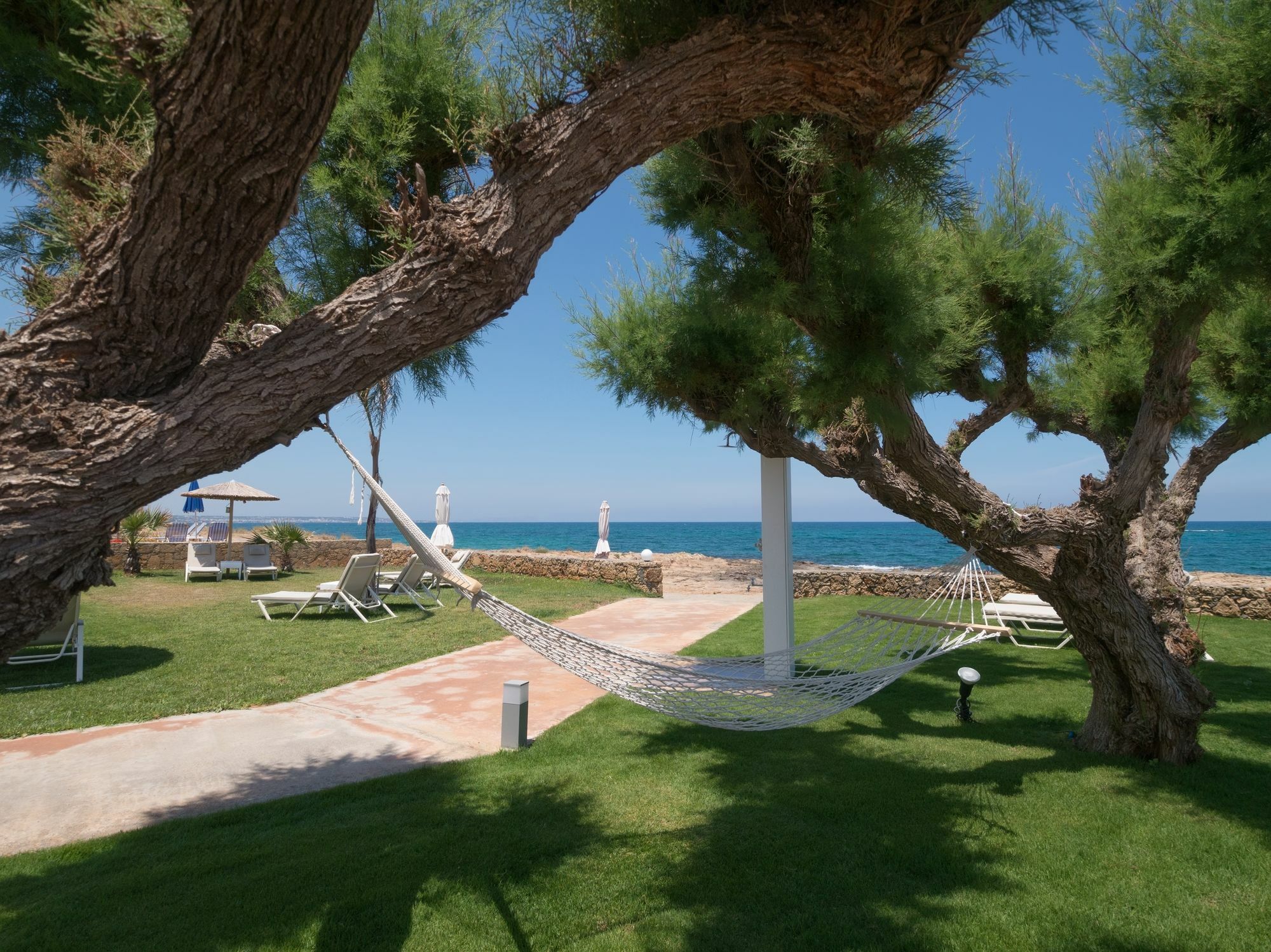 Pyrgos Beach Hotel Apartments Mália Exterior foto